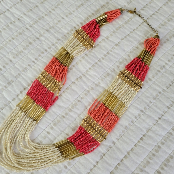 Coral and cream beaded necklace - Picture 1 of 5